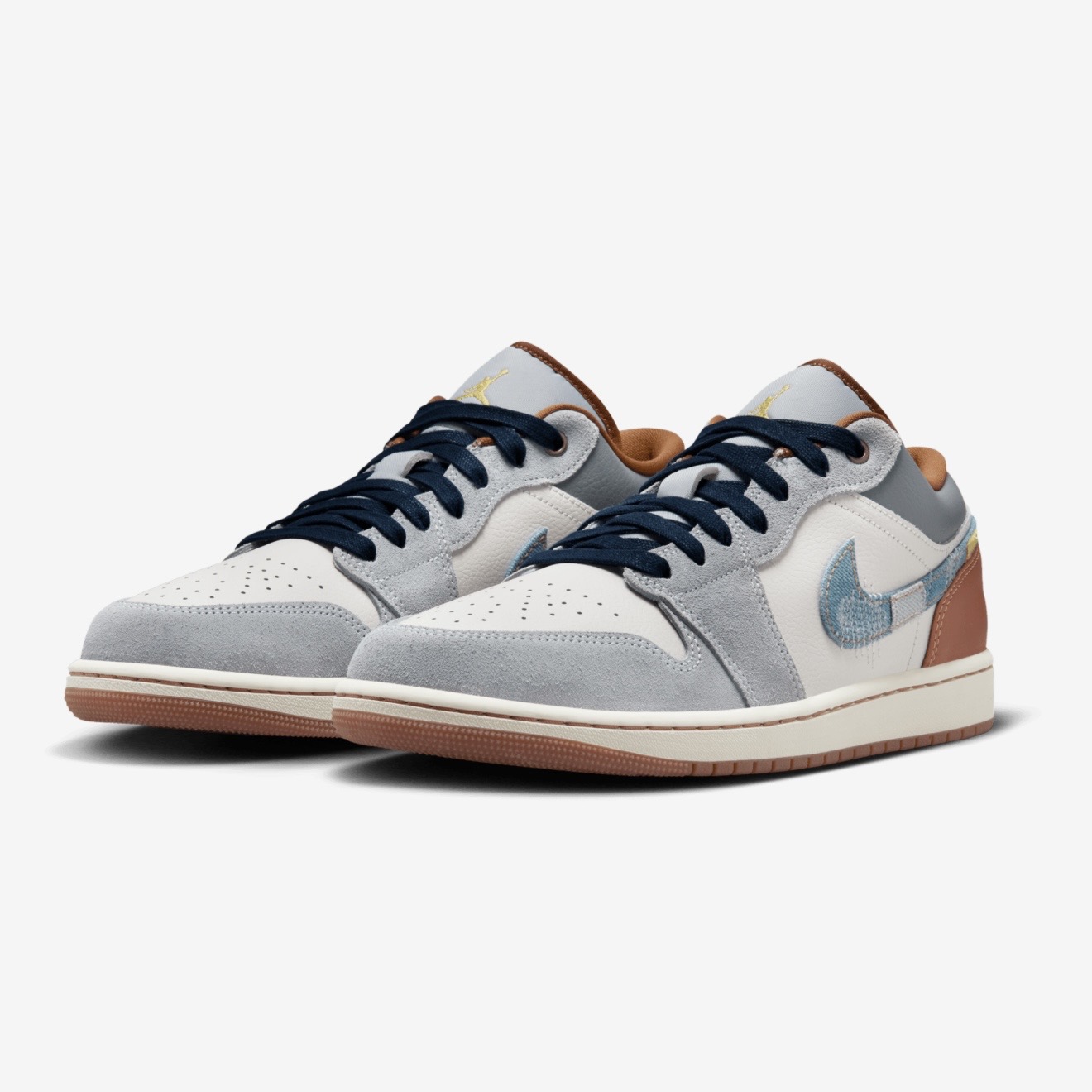 کتونی جردن 1 جین    Jordan 1 Low SE Denim Swoosh   FZ5042-0411