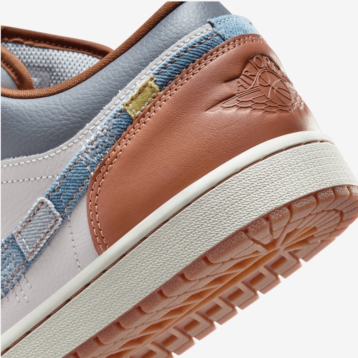 کتونی جردن 1 جین    Jordan 1 Low SE Denim Swoosh   FZ5042-0416