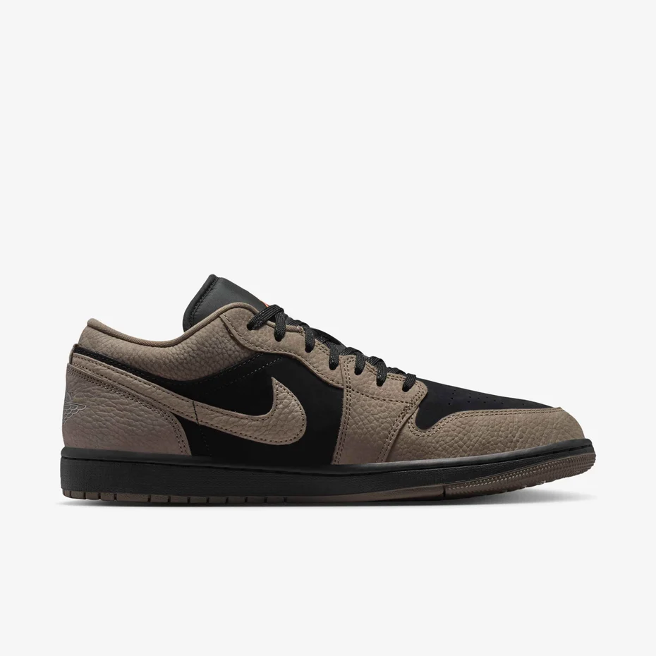 کتونی جردن  وان قهوه ای Jordan 1 Low SE Dark Chocolate   IB7109-0052