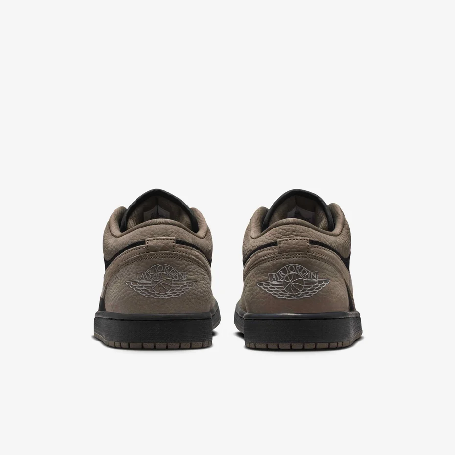 کتونی جردن  وان قهوه ای Jordan 1 Low SE Dark Chocolate   IB7109-0055